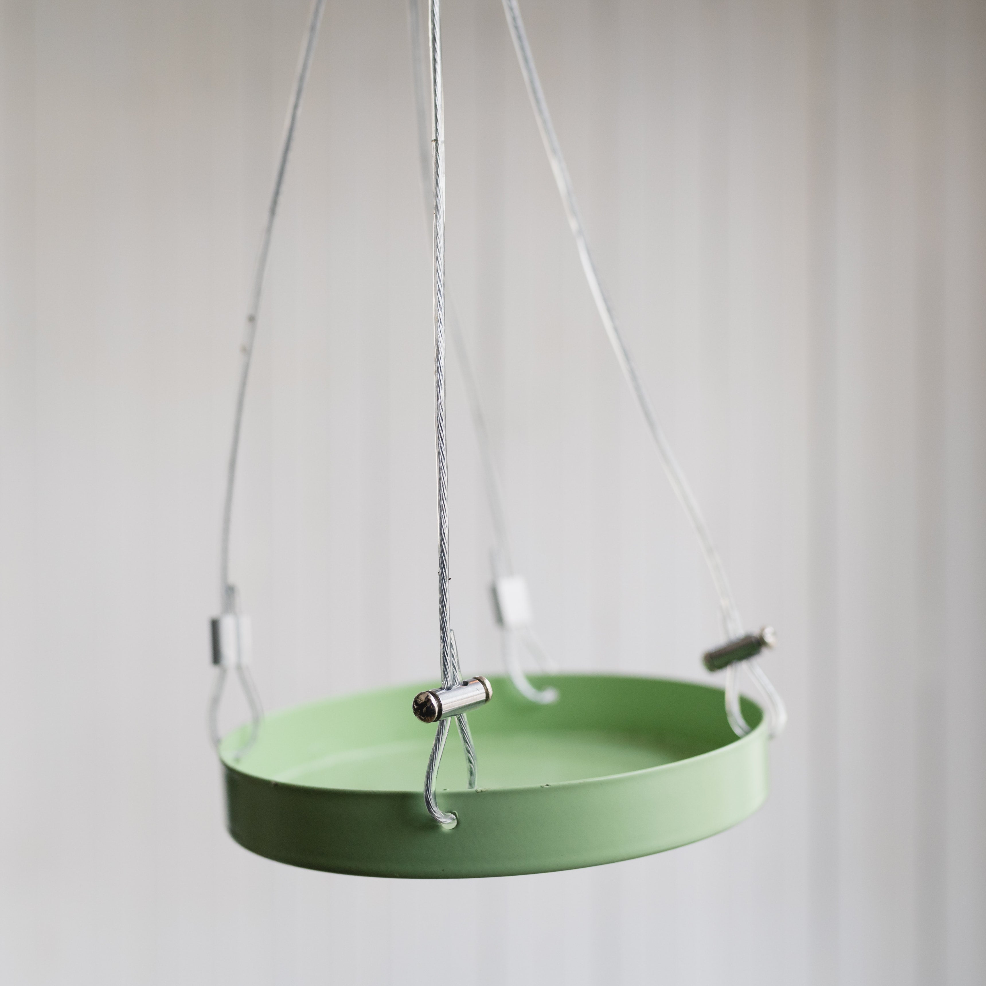 Round Hanging Tray - Metal, photo 5 of 8